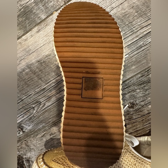 Dolce Vita Denae Platform Sneakers - Picture 7 of 10